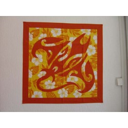 Tifaifai Carre 70cm Raie Orange fond Jaune orange